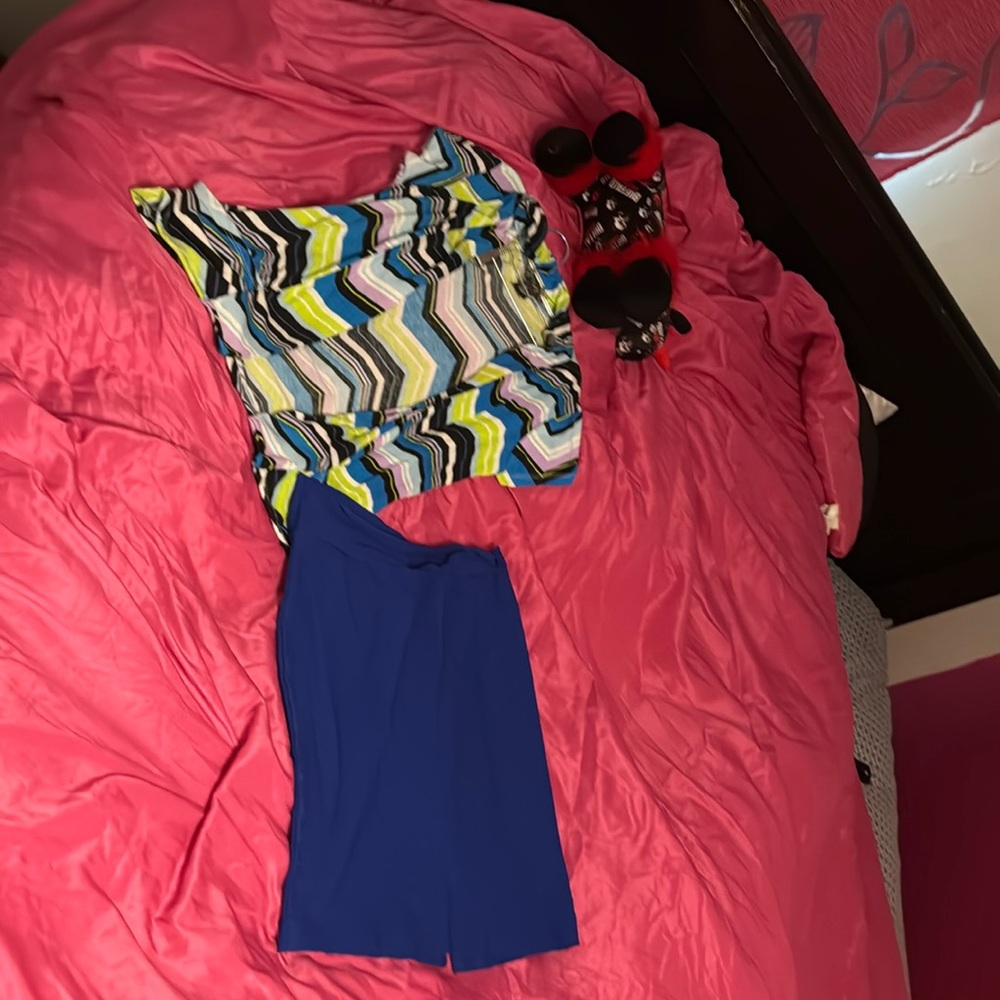 Short sleeve jacket with spandex skirt xl